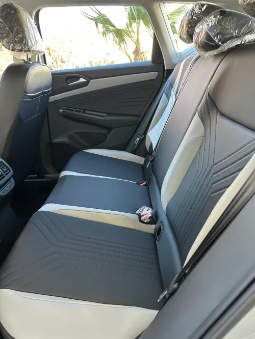Volkswagen Jetta 2025 Vs5