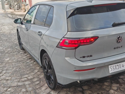Volkswagen Golf 8 2025 R-Line