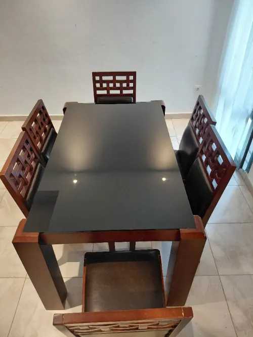 Table 06 chaises bois hetre importation
