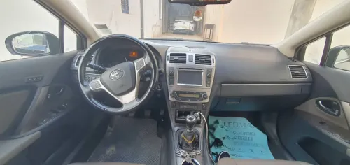 Toyota Avensis 2013 