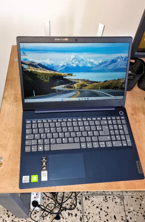 Lenovo ideapad 3 - i7 10em nvidia MX330 20gb 256 ssd