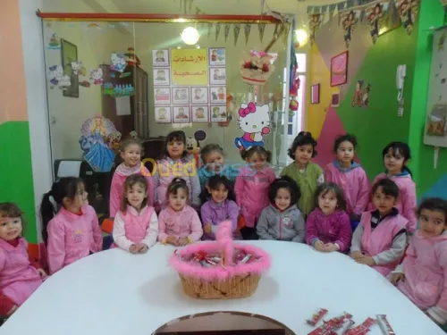 creches d'enfant les petits dauphins