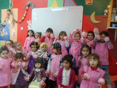 creches d'enfant les petits dauphins