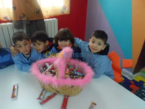 creches d'enfant les petits dauphins