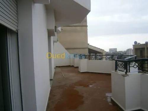 Location Niveau De Villa F4 Alger Bouzareah