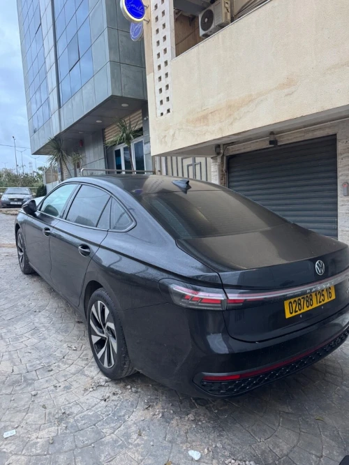 Volkswagen Passat 2025 Pro