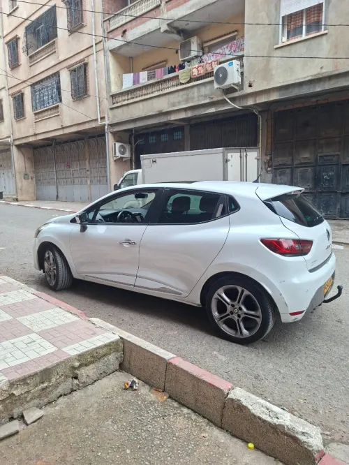 Renault Clio 4 2016 GT Line +