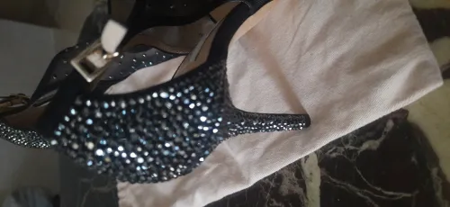 Sandales en vraies pierres Cristal. JIMMY CHOO authentique. Pointure 37 et demi 