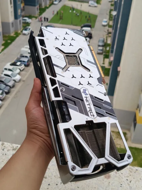 5700XT 08GB SAPPHIRE NITRO +