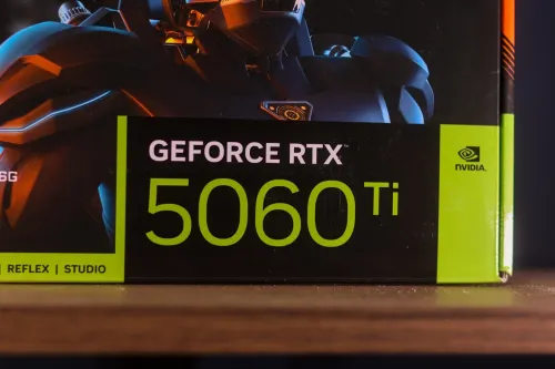 GIGABYTE windforce 5060Ti 