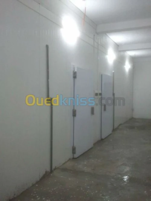 LOCATION D'UN  ENTREPOT FRIGORIFIQUE