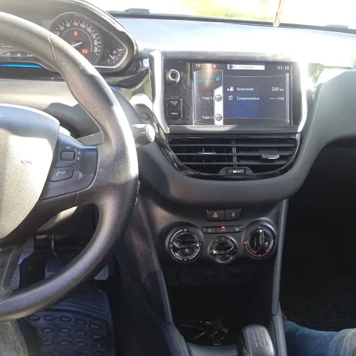Peugeot 208 2013 208