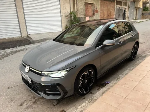 Volkswagen Golf 8 2025 R-Line
