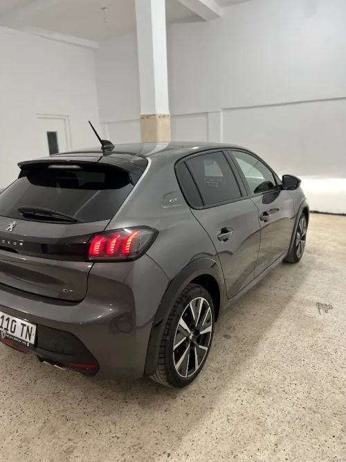 Peugeot 208 2023 GT