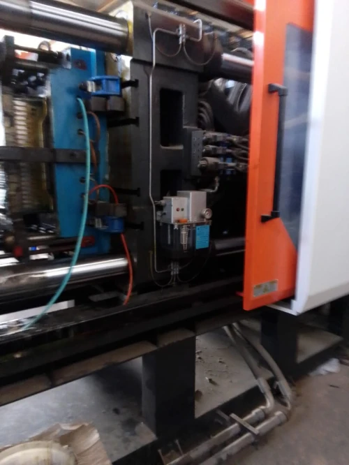 Machines a Injection Plastique DISPONIBLE