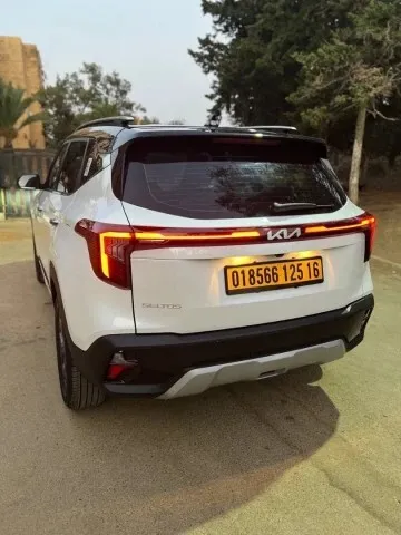 Kia Seltos 2025 1 box
