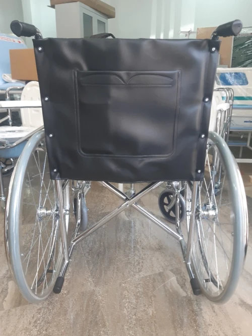 Chaise roulante en sky pour malade prix affaire كرسي متحرك للمرضى