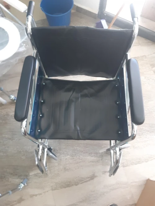 Chaise roulante en sky pour malade prix affaire كرسي متحرك للمرضى
