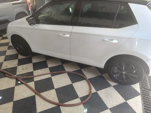 Skoda Fabia 2016 Style (avec toit panoramique)