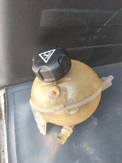 Vasse d'eau et thermostat Peugeot Partner HDi 92 Chauveau