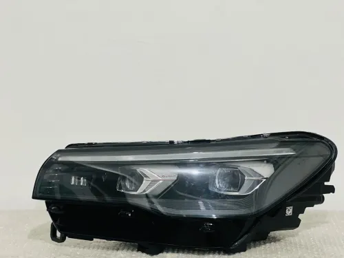 Optique tiguan R- line  Cote conducteur Dorrigin IQ laight 2024-2025 ) 