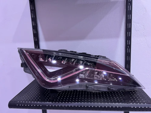 Phare Seat leon leon 2018 2019  Gauch droigin Cote droit  