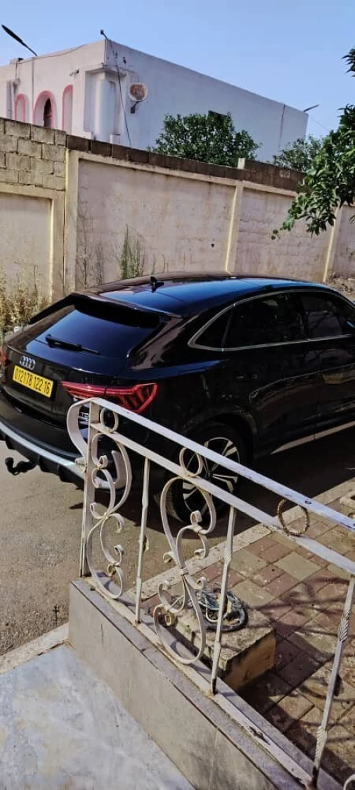 Audi Q3 2022 Q3
