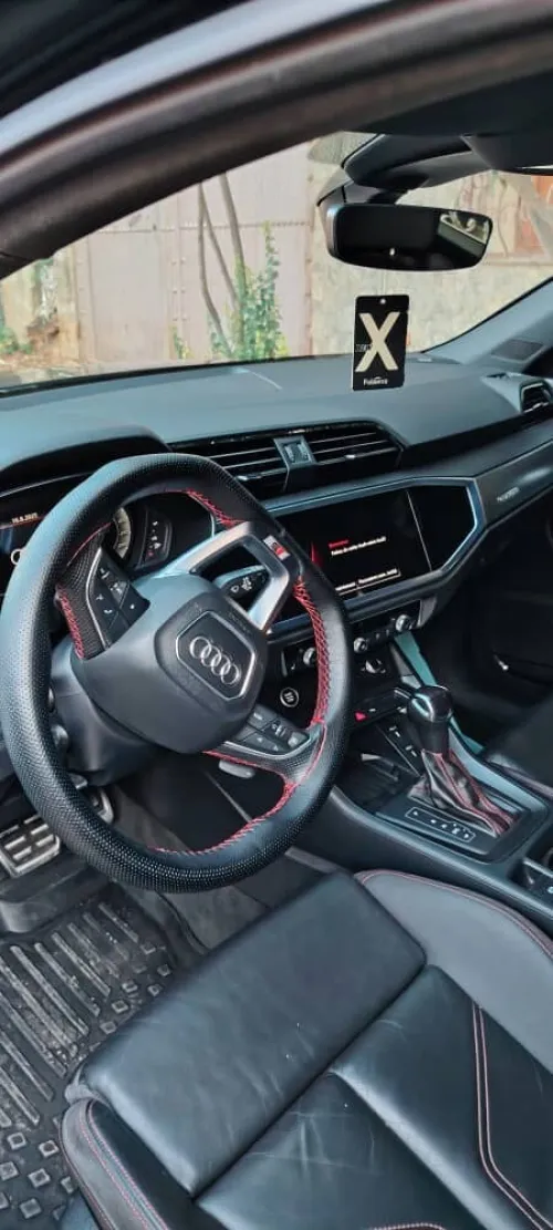 Audi Q3 2022 Q3