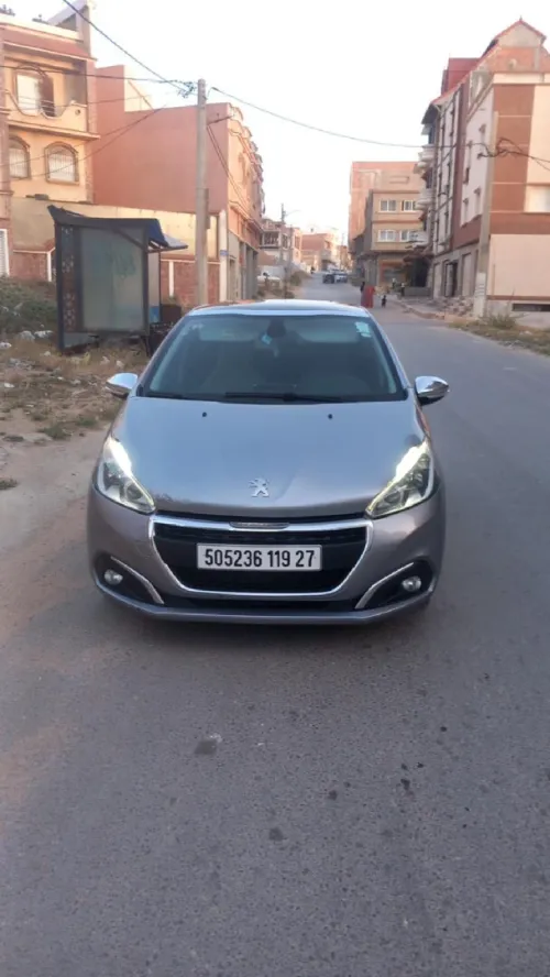 Peugeot 208 2019 Allure