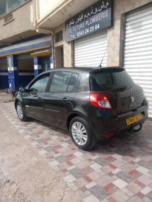 Renault Clio 3 2012 Night and Day