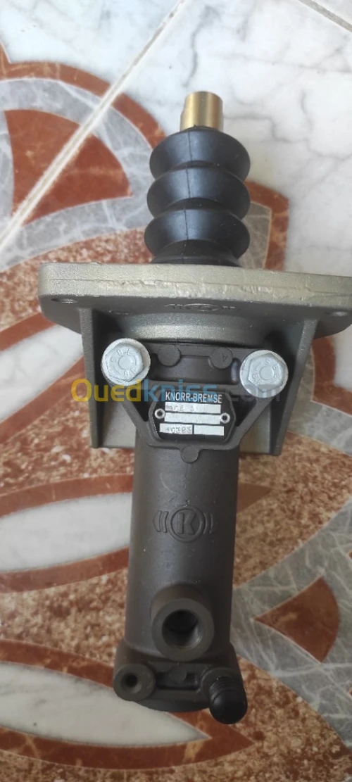 Cylindre d'embrayage IVECO