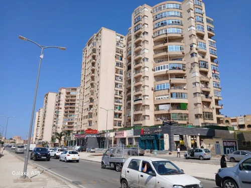 Cherche location Appartement F3 Alger Bab ezzouar