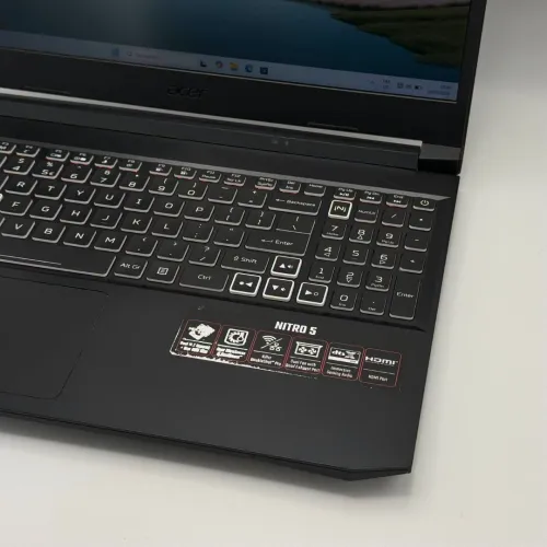 Acer Nitro 5 / i7-11800H / 16 Go / 1 To SSD / RTX 3050 Ti / 144Hz