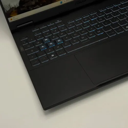 ASUS TUF A16 / RYZEN 7 260 / RTX 5060 8Go / 16Go DDR5 / 1To SSD / 16 QHD+ 165Hz