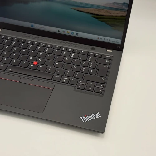 LENOVO THINKPAD T14s Gen 3 / 12th I5-1245U / 16Go DDR5 /256To / 14 FHD+
