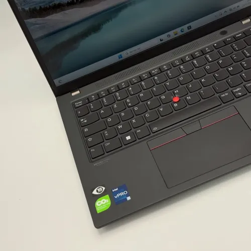 LENOVO THINKPAD T14s Gen 3 / 12th I5-1245U / 16Go DDR5 /256To / 14 FHD+