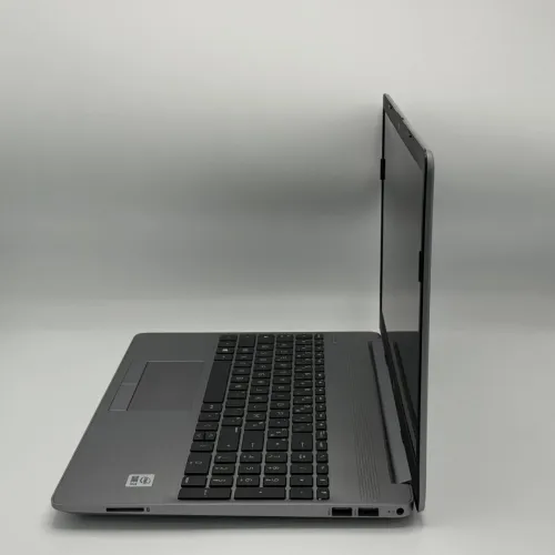 HP 250 G9 / i7-1065G7 / 16Go DDR4 / 512Go SSD / 15.6 FHD
