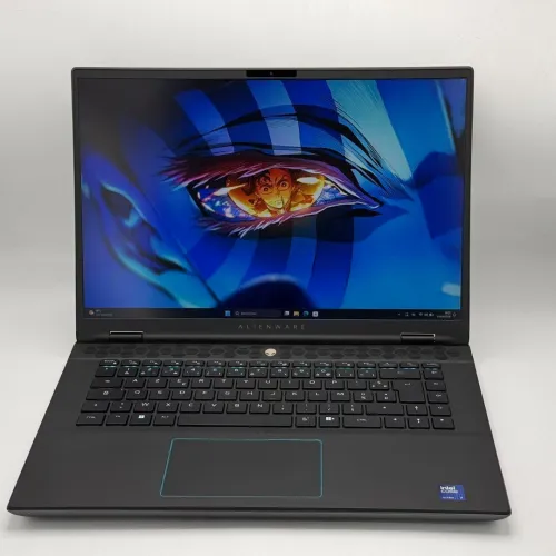 Dell Alienware M16 R2 / Ultra 7 155H / 32 Go / RTX 4070 / QHD+ 240Hz