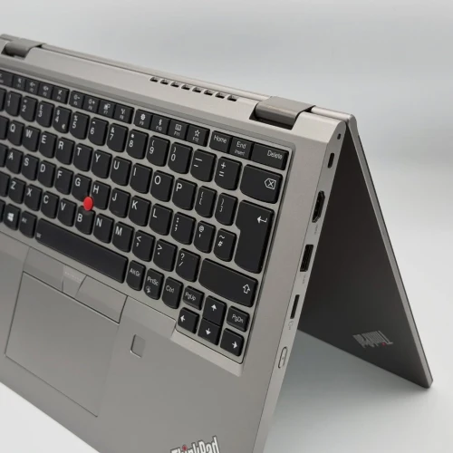 LENOVO THINKPAD L13 YOGA Avec STYLET Convertible / 10th i5-10210U/ 8Go DDR4/ 256SSD/ 13.3FHD Tactile