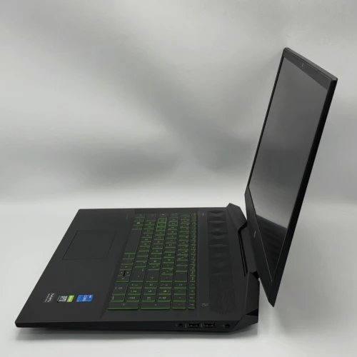 HP Pavilion Gaming 17 / i5-11300H / 16 Go / RTX 3050 Ti / 144Hz