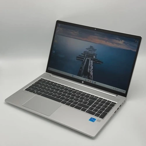 HP PROBOOK 450 G8 / 11th I5-1135G7 / 8GO DDR4 / 256SSD / 15.6 FHD