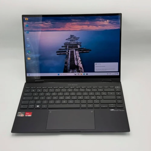 ASUS ZENBOOK UP5401QAB / Ryzen 9 / OLED 2.8K / Tactile x360