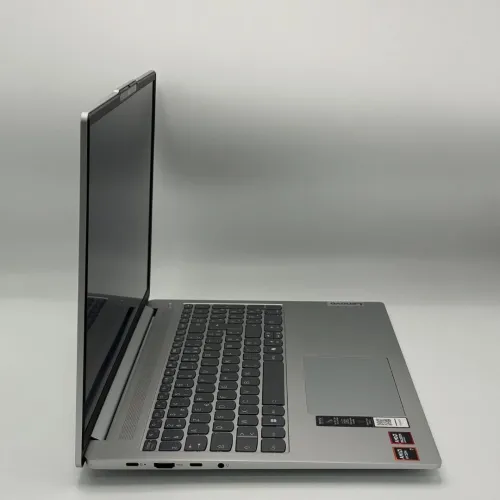 LENOVO IDEAPAD SLIM 5 / RYZEN 7 8840Hs /  AMD RADEON 780M UP TO 8Go / 32Go DDR5 / 1To SSD / 16 FHD+