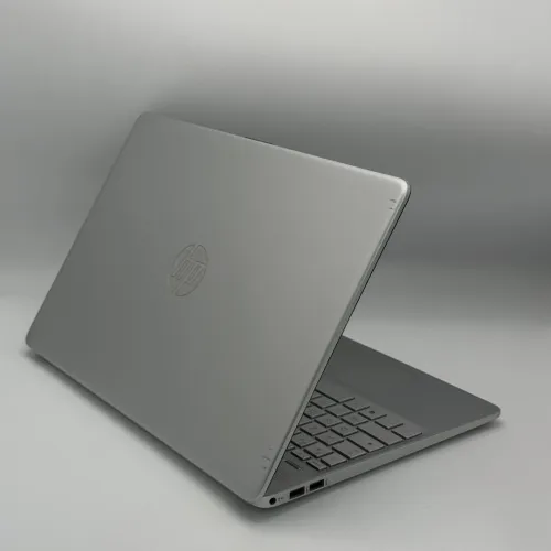 HP LAPTOP 15 / 11th I5-1155G7 / 8GO DDR4 / 512SSD / 15.6 FHD