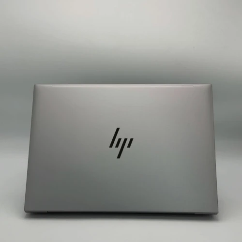 HP ZBook Firefly 14 G11 A / Ryzen 7 8840HS / 32 Go DDR5 / 1 To SSD / FHD+
