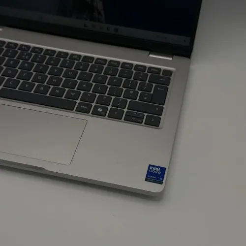 Dell Pro 14 / Ultra 5 235U / 32Go DDR5 / 256Go SSD NVMe / 14