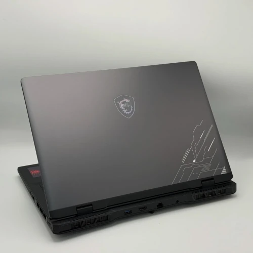 MSI Crosshair 16 HX / i7-14700HX / 16 Go DDR5 / RTX 4060 / QHD+ 240Hz