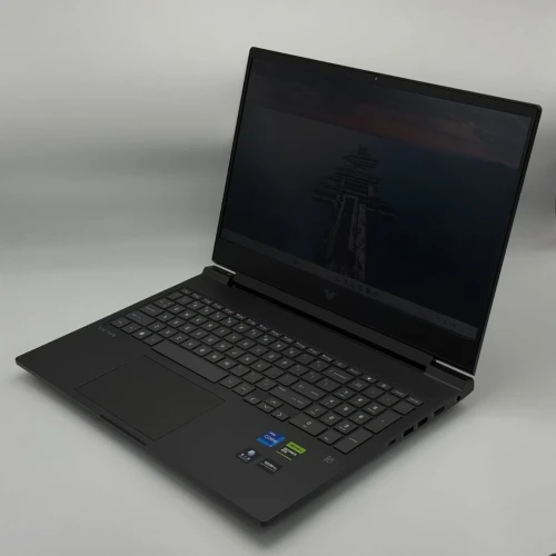 HP VICTUS O16 / 13th I7-13620H / 16Go DDR5 / 512SSD / NVIDIA RTX 4060 8Go / 16 FHD 1650Hz