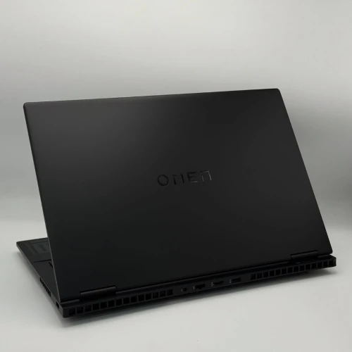 HP OMEN 16 / 14th I7-14650Hx / 16Go DDR5 / 1To SSD / NVIDIA RTX 4070 8Go / 16 QHD 240Hz