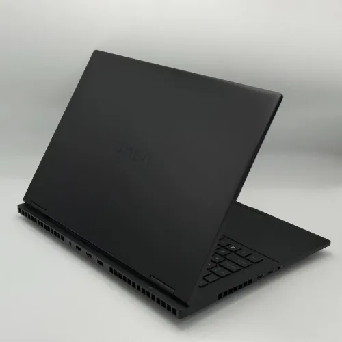 HP OMEN 16 / i7-14650HX / 16 Go DDR5 / RTX 4070 / QHD+ 240Hz
